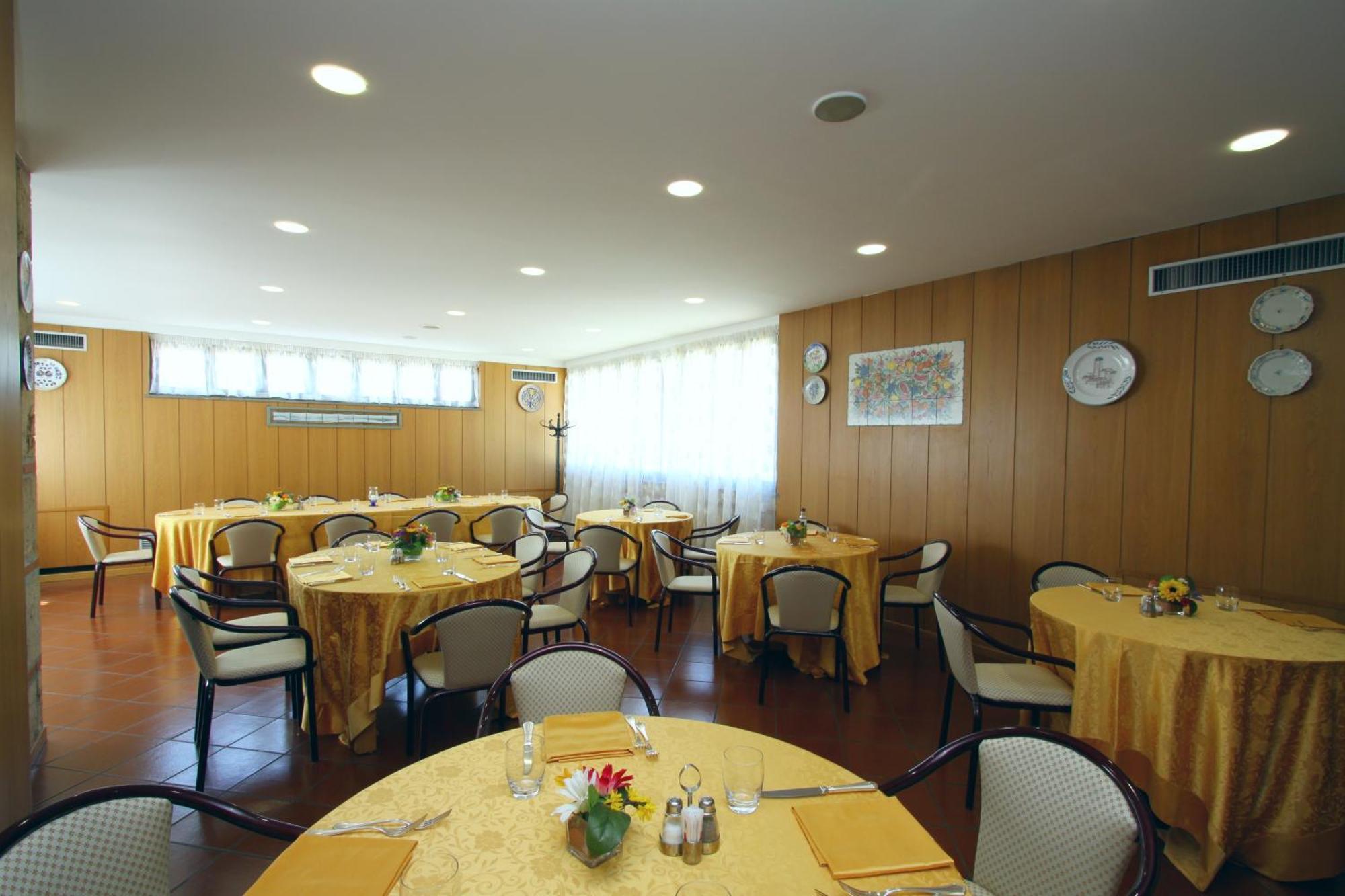 Hotel Garden Terni Dış mekan fotoğraf
